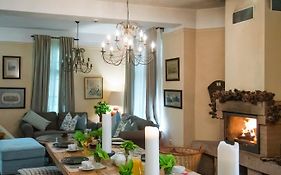 Ratiu House